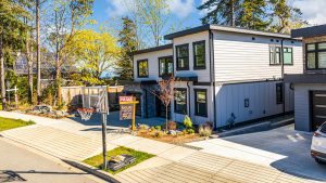 Front side view of 3560 Bonnie Drive, Nanaimo, BC